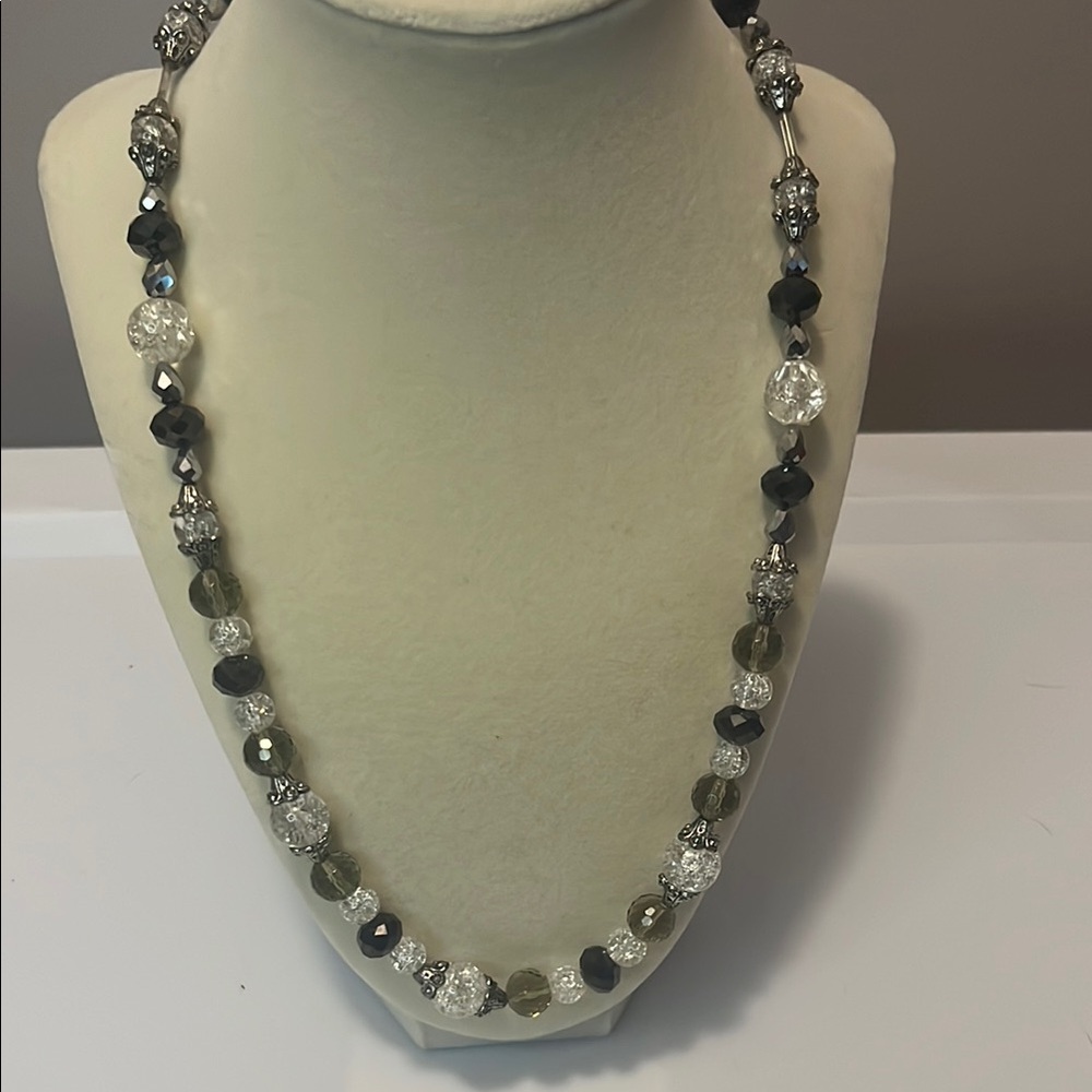 Black, topaz and white Glass Beaded Necklace with a toggle clasp - Picture 1 of 3